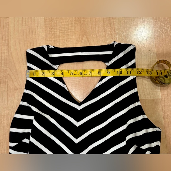 Talbots Black White Stripe V-Neck Sleeveless Maxi Dress w/ Back Cutout Size Lp - Picture 3 of 7